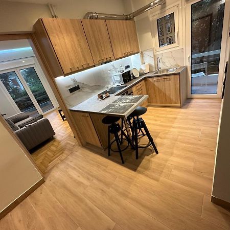 Vasilis Luxury Apartment Атина Екстериор снимка